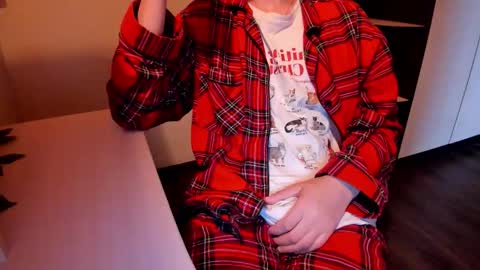 Michael online show from October 2025 12:37:02 PM