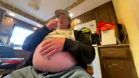 feedmyhugebelly online show from March 2026 07:44:01 PM