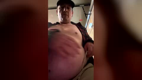 feedmyhugebelly online show from April 2026 08:22:01 PM