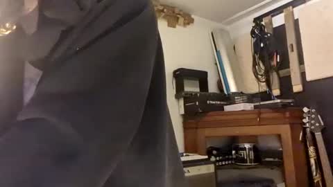 Snapshot of feelfemdom chatting on January 2025 08:34:02 PM feelfemdom online show from January 2025 08:34:02 PM