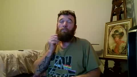 PullouProblems online show from November 2025 02:32:01 AM