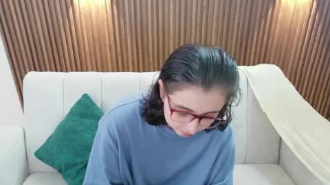 Feelena online show from June 2026 05:17:01 PM