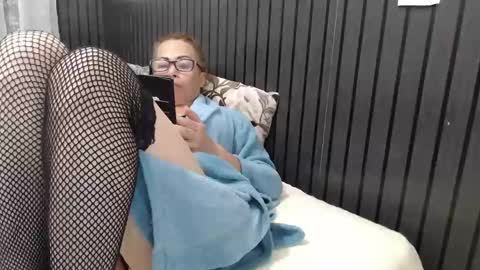 Felina Hot online show from December 2024 03:21:02 AM
