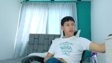 Snapshot of felipehotgonzalez chatting on November 2025 06:10:01 PM felipehotgonzalez online show from November 2025 06:10:01 PM