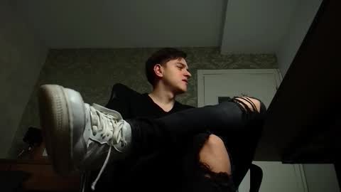 FelixStark online show from November 2025 05:51:01 AM