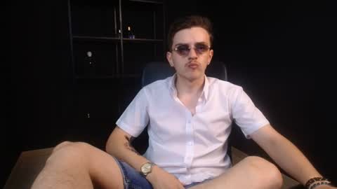 Snapshot of felixstark chatting on July 2026 06:17:01 AM FelixStark online show from July 2026 06:17:01 AM