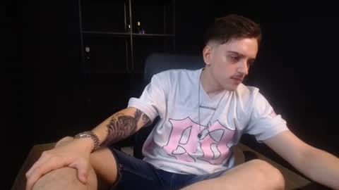 Snapshot of felixstark chatting on July 2026 05:54:01 AM FelixStark online show from July 2026 05:54:01 AM