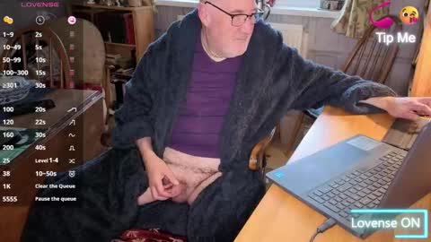 Adam online show from November 2025 08:03:02 AM