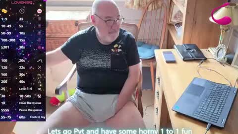 Snapshot of fellainsp8 chatting on July 2026 07:23:02 AM Adam online show from July 2026 07:23:02 AM