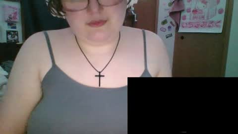 Snapshot of femcelsam chatting on April 2026 04:24:01 AM femcelsam online show from April 2026 04:24:01 AM