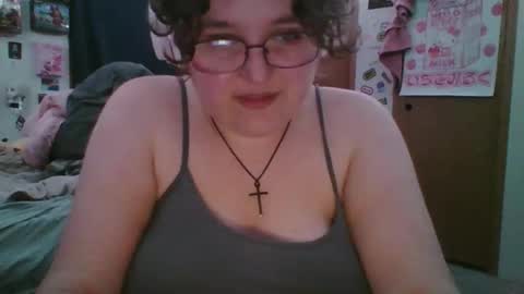 Snapshot of femcelsam chatting on April 2026 04:10:02 AM femcelsam online show from April 2026 04:10:02 AM