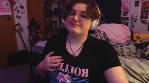 Snapshot of femcelsam chatting on April 2026 04:01:01 AM femcelsam online show from April 2026 04:01:01 AM
