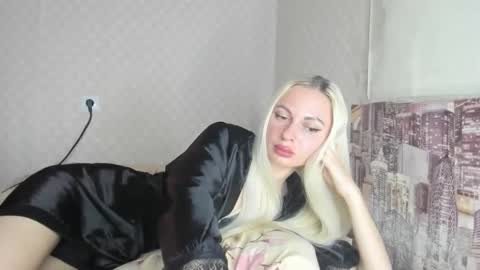 femida13 online show from November 2025 05:57:02 PM