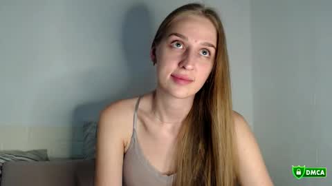 Femke online show from September 2025 07:35:01 PM