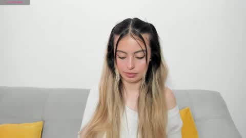 Snapshot of fernanda_aaa chatting on May 2026 02:24:02 PM fernanda online show from May 2026 02:24:02 PM