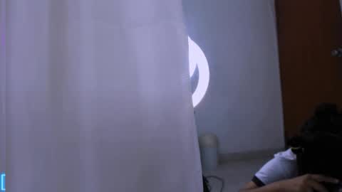 Fernanda online show from September 2025 07:15:02 PM