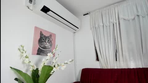 Fernanda online show from October 2025 09:37:02 PM