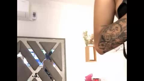 Fernanda online show from November 2025 09:19:02 AM