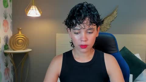 F E R N A N D A online show from February 2025 12:05:02 PM