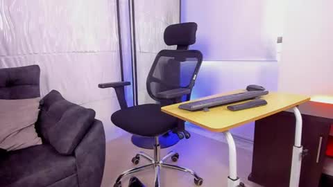 Snapshot of fernanda_mp2 chatting on July 2026 02:56:02 PM Fernanda online show from July 2026 02:56:02 PM