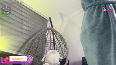 fernanda online show from June 2026 03:53:01 AM