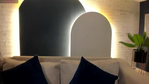 FER  online show from October 2025 11:09:02 AM