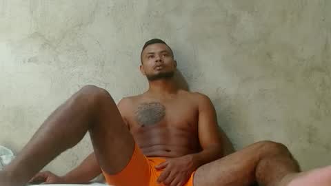 fernandez_latinblack online show from November 2025 03:00:02 PM