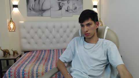 FER PHOENIX online show from February 2025 08:56:02 AM