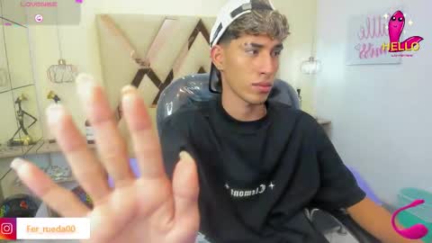 FER PHOENIX online show from November 2025 03:19:01 AM