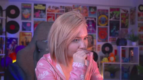 Rey online show from December 2024 05:53:02 PM