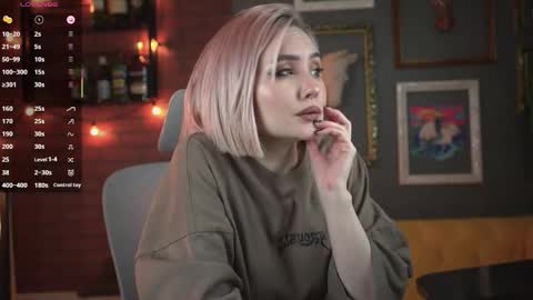 Rey online show from November 2025 04:00:01 PM