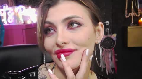 Snapshot of fetishsarah chatting on February 2025 10:53:02 PM Sarah online show from February 2025 10:53:02 PM