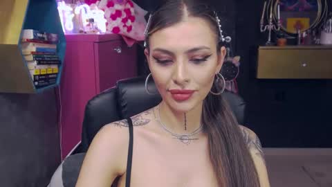 Snapshot of fetishsarah chatting on March 2025 08:43:02 PM Sarah online show from March 2025 08:43:02 PM