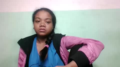 fetranialdy online show from November 2025 04:35:02 AM