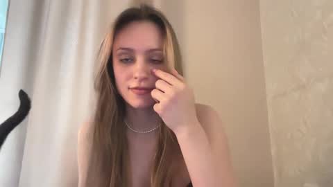 Lisa online show from February 2025 08:48:02 AM