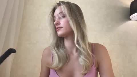 Lisa online show from October 2025 06:01:01 AM