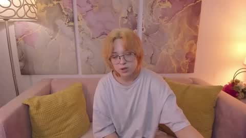 fiamoory online show from January 2025 02:00:02 AM