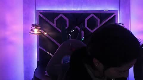   online show from January 2025 03:14:02 PM