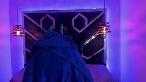   online show from January 2025 12:14:01 PM