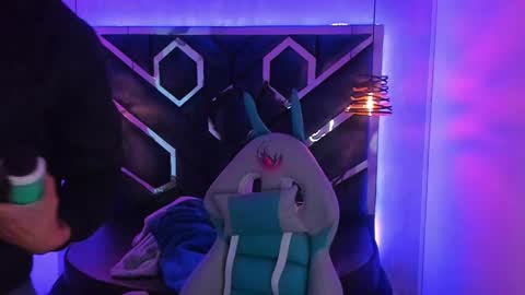   online show from January 2025 12:09:02 PM