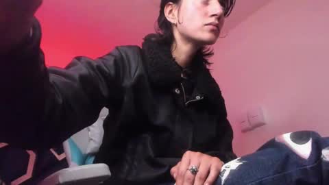   online show from March 2025 07:02:01 PM