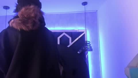   online show from March 2025 06:19:02 PM