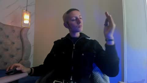   online show from April 2026 07:40:02 PM