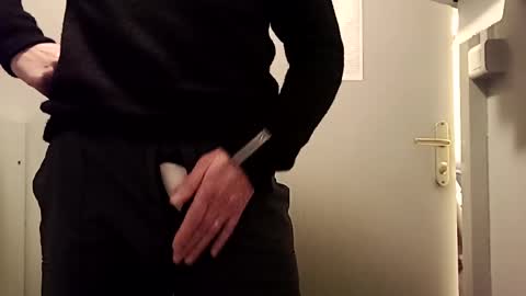 fifi010203 online show from December 2024 05:51:01 AM