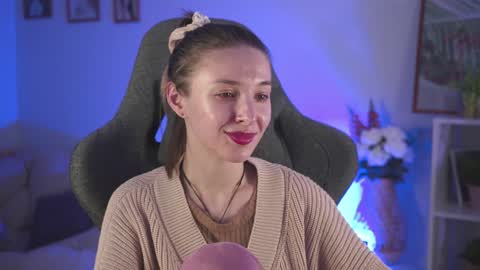 Snapshot of filipinaadams chatting on December 2024 12:22:02 PM cap and Lana online show from December 2024 12:22:02 PM