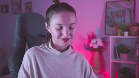 Snapshot of filipinaadams chatting on December 2024 12:01:01 PM cap and Lana online show from December 2024 12:01:01 PM