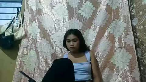 Snapshot of filipinagirl_18 chatting on April 2026 09:35:01 PM filipinagirl_18 online show from April 2026 09:35:01 PM