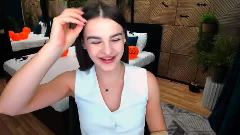 Amanda online show from October 2025 04:37:01 AM