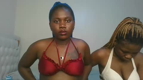 melanie online show from December 2025 01:04:02 AM