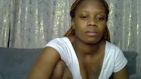 Snapshot of fine_queen12 chatting on April 2026 05:48:02 PM fine_queen12 online show from April 2026 05:48:02 PM